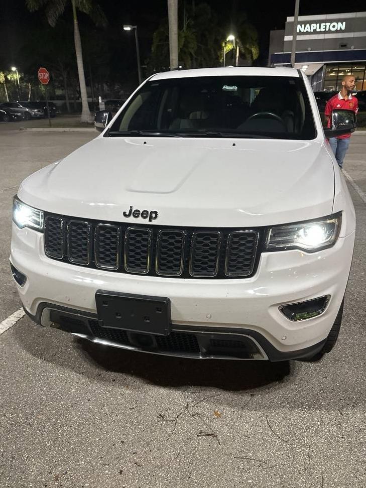 JEEP GRAND CHEROKEE 2017 1C4RJFBG8HC899850 image